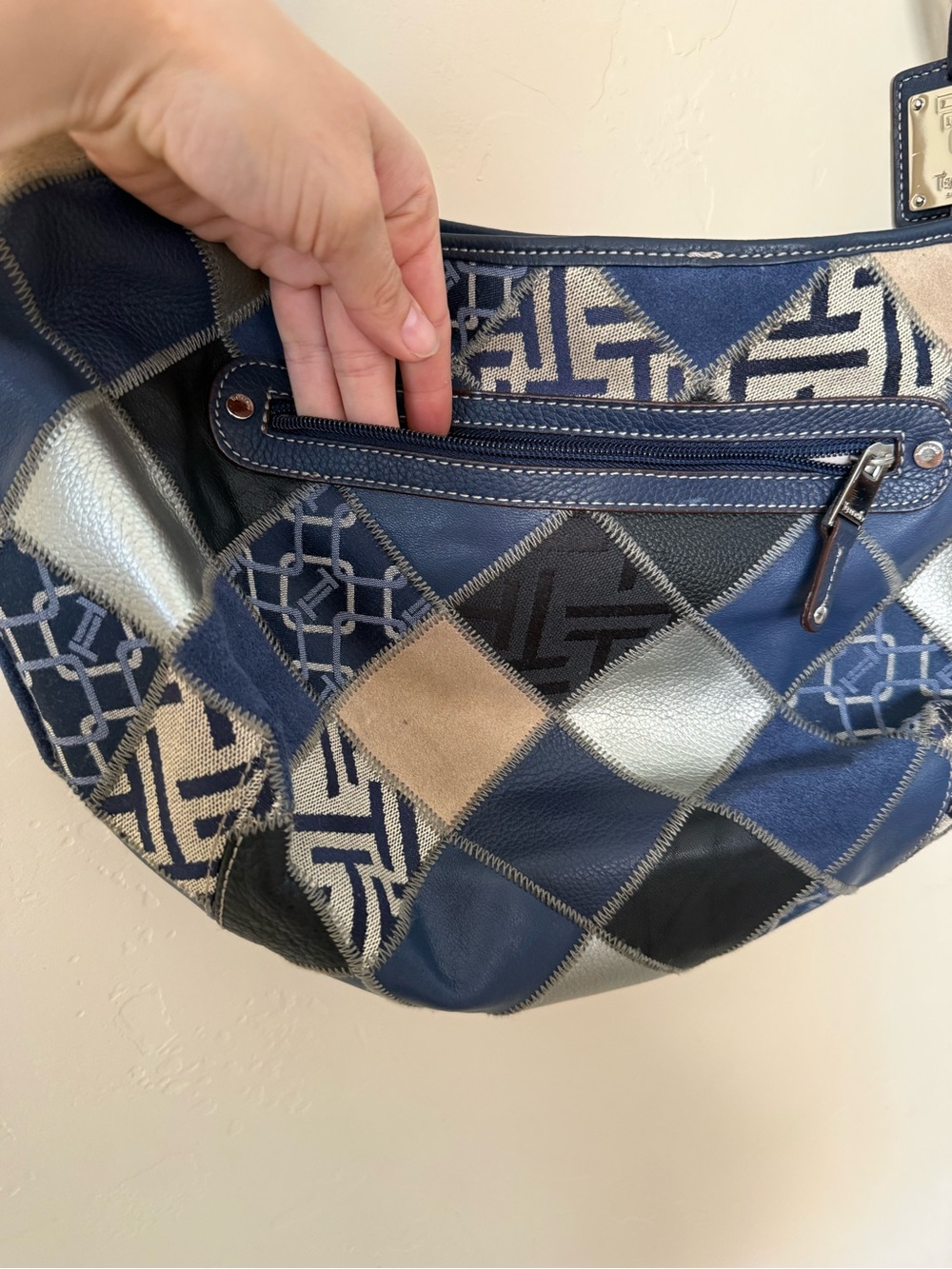 Tignanello genuine leather patchwork hobo shoulder bag in a beautiful mix of nav - Picture 10 of 14
